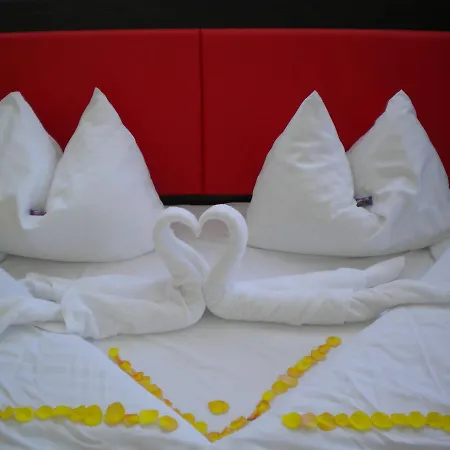 Western Amedia Art Hotel