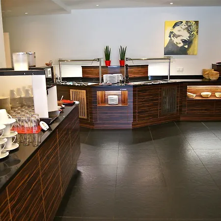 Western Amedia Art Hotel